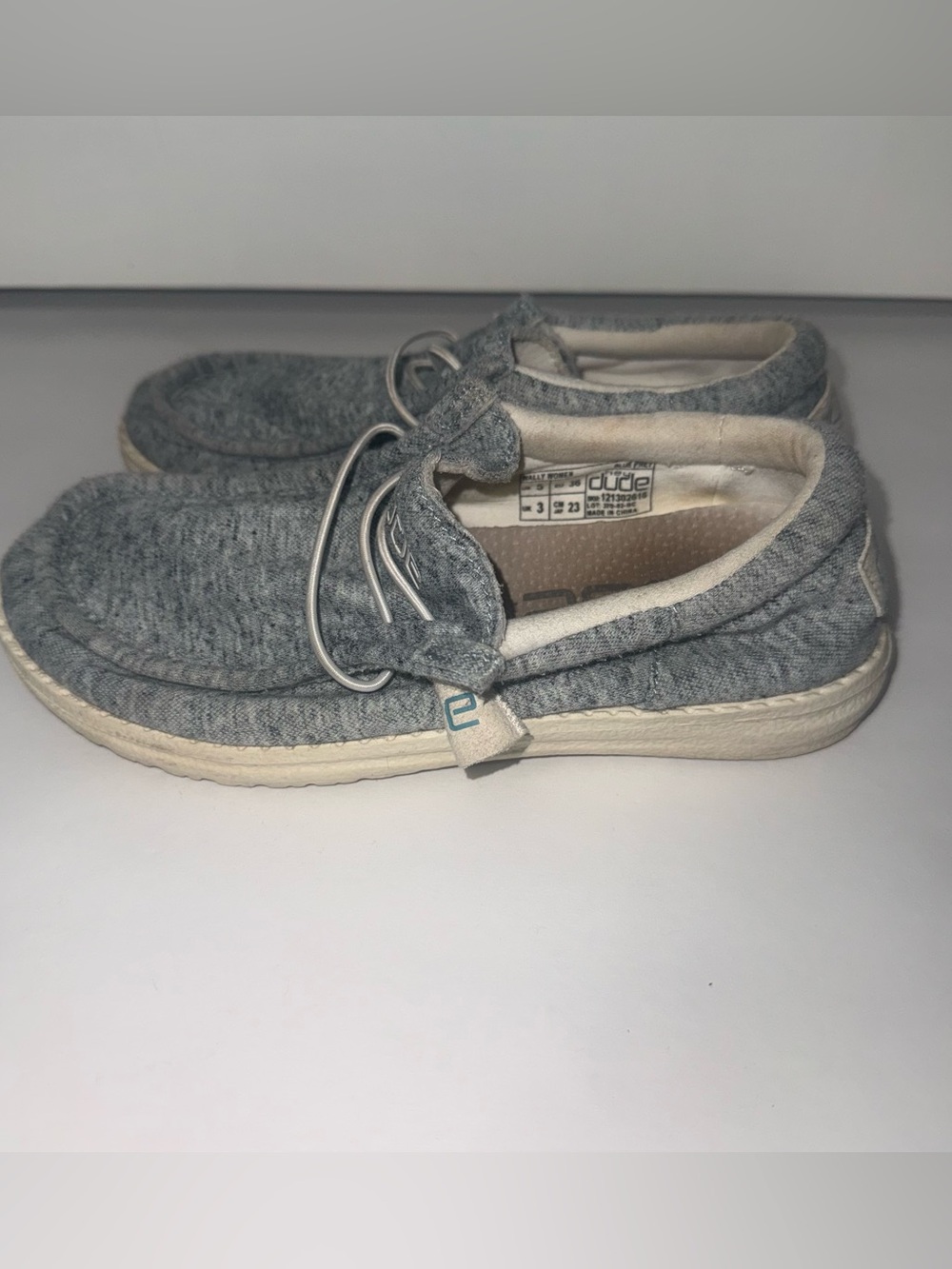 Hey Dude Wally Shoes Women’s Size 5 Grey Blue Color Slip On Blue Prey - Picture 2 of 5